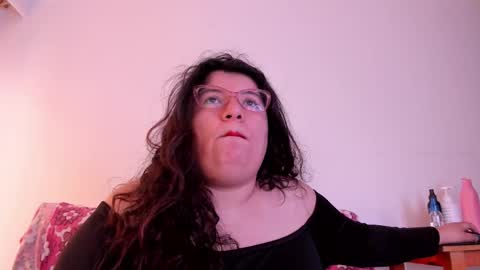 Snapshot of mystery_psique chatting on 11/22/25, 07:13 mystery_psique online show from 11/22/25, 07:13