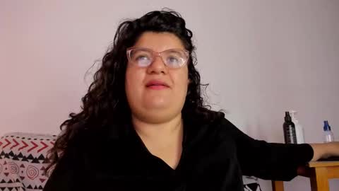 Snapshot of mystery_psique chatting on 11/29/25, 06:33 mystery_psique online show from 11/29/25, 06:33