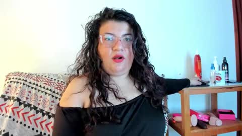 Snapshot of mystery_psique chatting on 12/04/25, 04:38 mystery_psique online show from 12/04/25, 04:38