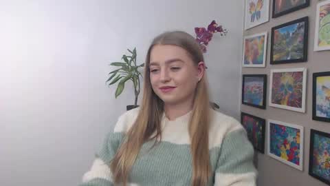 Snapshot of mysteryericax chatting on 12/06/24, 04:17 Erica online show from 12/06/24, 04:17