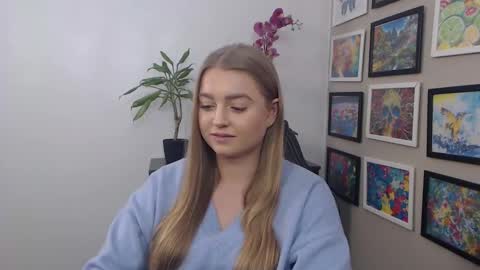 Snapshot of mysteryericax chatting on 01/03/25, 12:19 Erica online show from 01/03/25, 12:19
