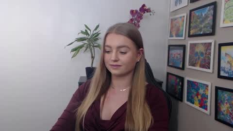 Snapshot of mysteryericax chatting on 01/18/25, 11:11 Erica online show from 01/18/25, 11:11