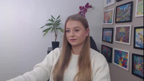 Snapshot of mysteryericax chatting on 01/22/25, 07:46 Erica online show from 01/22/25, 07:46