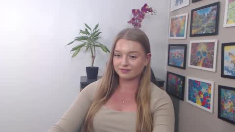 Snapshot of mysteryericax chatting on 02/04/25, 01:59 Erica online show from 02/04/25, 01:59