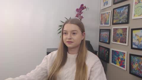 Snapshot of mysteryericax chatting on 02/12/25, 07:44 Erica online show from 02/12/25, 07:44