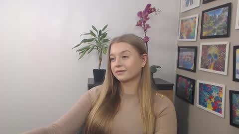 Snapshot of mysteryericax chatting on 02/28/25, 10:52 Erica online show from 02/28/25, 10:52