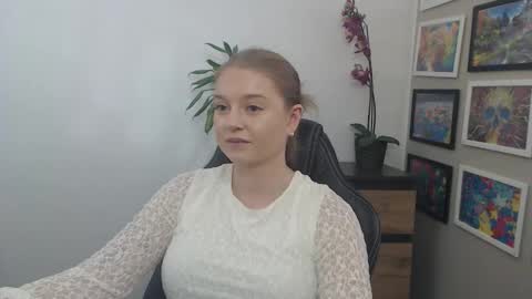 Snapshot of mysteryericax chatting on 09/24/25, 07:12 Erica online show from 09/24/25, 07:12