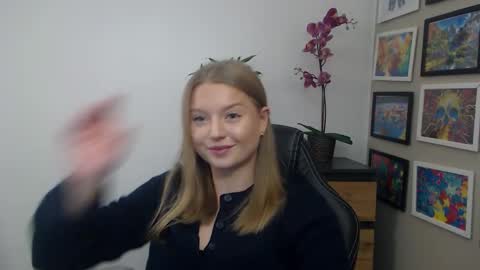 Erica online show from 02/09/26, 09:13