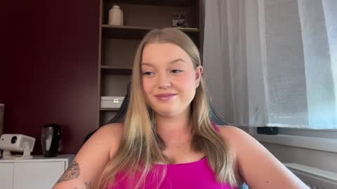 Snapshot of mysteryericax chatting on 05/29/26, 11:08 Erica online show from 05/29/26, 11:08