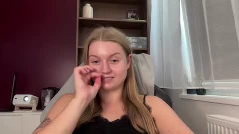 Erica online show from 06/29/26, 10:15