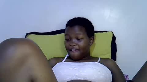 mystic_desire3 online show from 04/17/26, 06:33