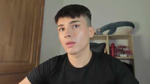 Snapshot of mystic_evan chatting on 11/12/25, 03:12 Evan Brown online show from 11/12/25, 03:12