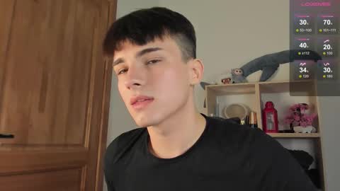 Snapshot of mystic_evan chatting on 11/22/25, 04:50 Evan Brown online show from 11/22/25, 04:50