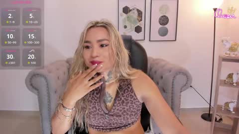 mystic_nova_ online show from 05/22/26, 11:27