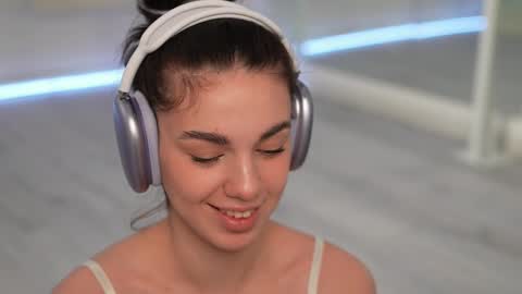 MILLI online show from 02/17/25, 09:56