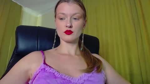 Snapshot of mysticvenus_ chatting on 11/13/25, 01:21 mysticvenus_ online show from 11/13/25, 01:21