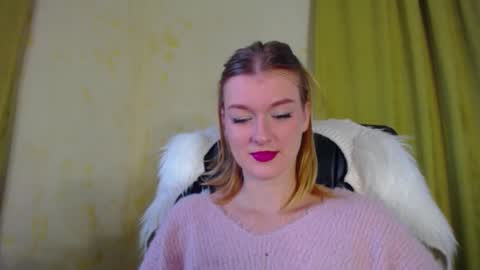 Snapshot of mysticvenus_ chatting on 12/14/25, 09:25 mysticvenus_ online show from 12/14/25, 09:25