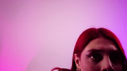 Snapshot of mystikdollx chatting on 07/11/26, 03:20 Misteika online show from 07/11/26, 03:20