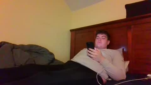 Snapshot of mytchy chatting on 12/15/25, 05:23 Mytchy online show from 12/15/25, 05:23