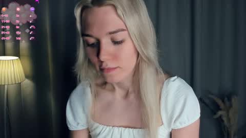 Olivia or just olive online show from 11/24/25, 07:13