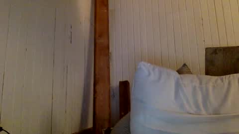 Snapshot of mywi11yisbiggy chatting on 12/21/25, 04:30 str8 dom alphaAsian Daddy type. sorry not bi or curious but i dont judgediscrimenate. online show from 12/21/25, 04:30