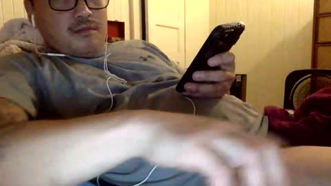 Snapshot of mywi11yisbiggy chatting on 01/11/26, 02:11 str8 dom alphaAsian Daddy type. sorry not bi or curious but i dont judgediscrimenate. online show from 01/11/26, 02:11