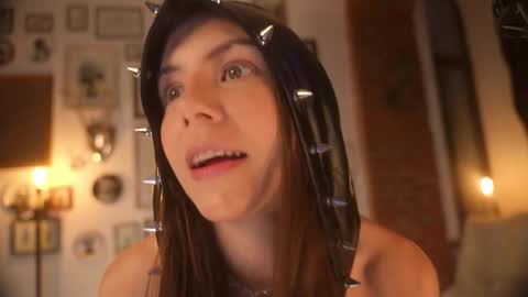 Snapshot of myxspacegirl chatting on 09/16/25, 07:26 Kate or KT online show from 09/16/25, 07:26