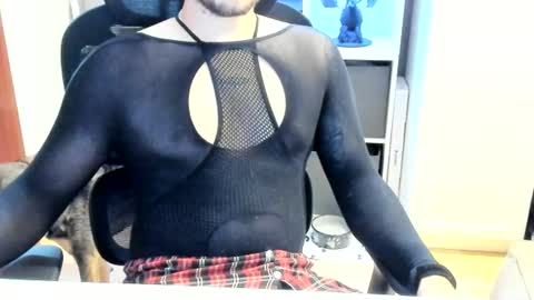 Snapshot of mz95boy chatting on 08/04/26, 11:57 mz95boy online show from 08/04/26, 11:57