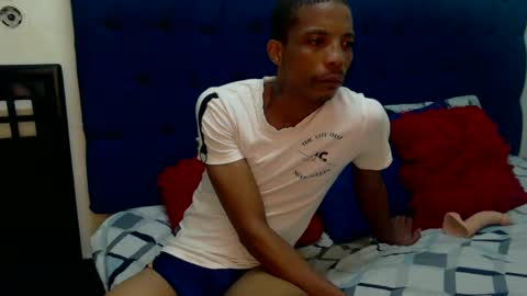 Snapshot of mzansihottestcouple chatting on 02/20/25, 09:42 mzansihottestcouple online show from 02/20/25, 09:42