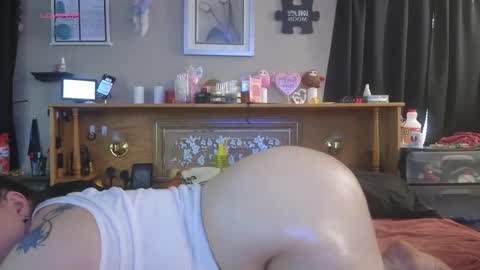 Snapshot of mzjuicybootay2169 chatting on 02/28/25, 10:50 Mzjuicybootay online show from 02/28/25, 10:50