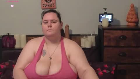 Snapshot of mzjuicybootay2169 chatting on 09/23/25, 10:29 Mzjuicybootay online show from 09/23/25, 10:29