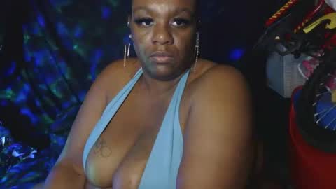 Snapshot of mzthundabootie chatting on 12/16/25, 04:39 mzthundabootie online show from 12/16/25, 04:39