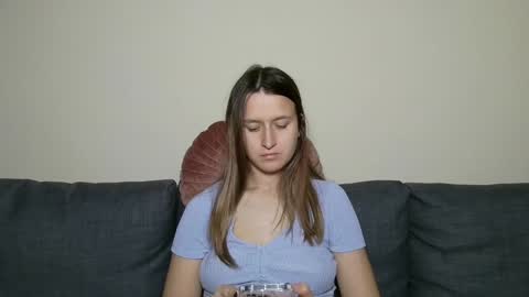 Eva online show from 01/27/25, 06:41