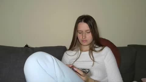 Eva online show from 02/15/25, 10:42