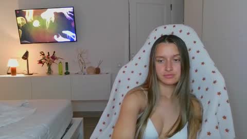 Eva online show from 10/15/25, 08:31