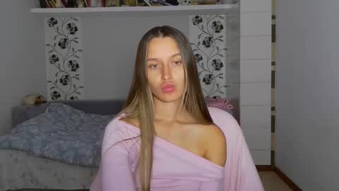 Eva online show from 11/07/25, 03:56