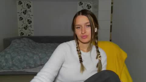 Eva online show from 11/23/25, 03:34