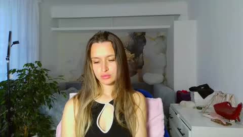 Eva online show from 06/03/26, 06:24