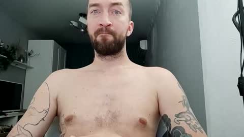 Snapshot of n22day22 chatting on 09/14/25, 09:14 Mr Bigmagnum online show from 09/14/25, 09:14