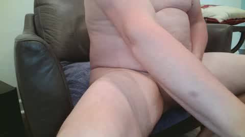 Snapshot of n2deeeep chatting on 12/08/24, 07:54 Lynn online show from 12/08/24, 07:54