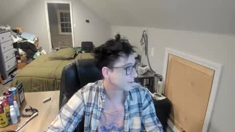 a Ordinary Boy online show from 01/15/26, 01:32