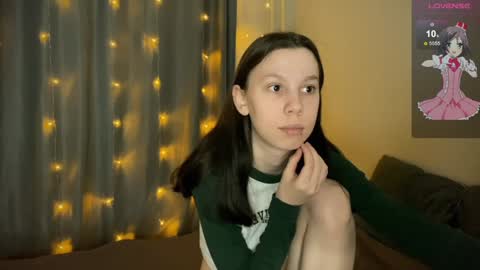Vanessa and Julia  online show from 02/01/25, 07:34