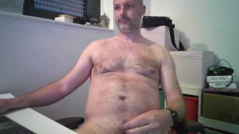 naaktlopertjebe online show from 04/10/26, 09:36