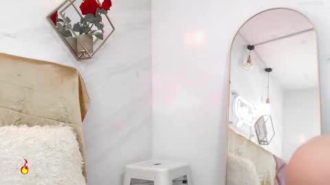 naamah_b online show from 03/03/25, 04:35