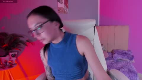 anny online show from 11/18/25, 09:41