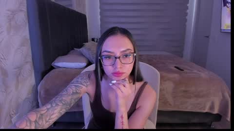 Snapshot of naath_ chatting on 04/05/26, 07:55 anny online show from 04/05/26, 07:55
