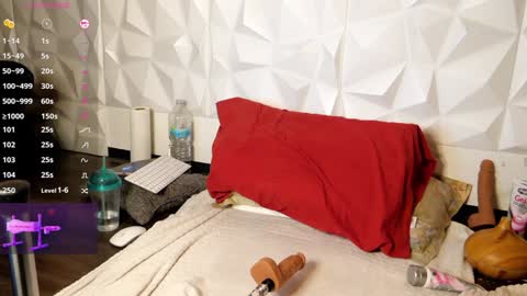 Snapshot of naathasa_ chatting on 02/02/25, 06:42 Naathasa online show from 02/02/25, 06:42