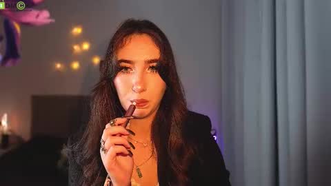 Snapshot of nabi_kiotaa chatting on 10/13/25, 04:40 Nabi online show from 10/13/25, 04:40