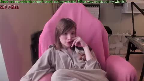 Snapshot of nacmar chatting on 07/06/26, 06:21 Natalie Marlo online show from 07/06/26, 06:21