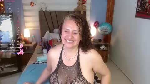 Snapshot of nadia_84 chatting on 09/15/25, 12:05 nadia_84 online show from 09/15/25, 12:05